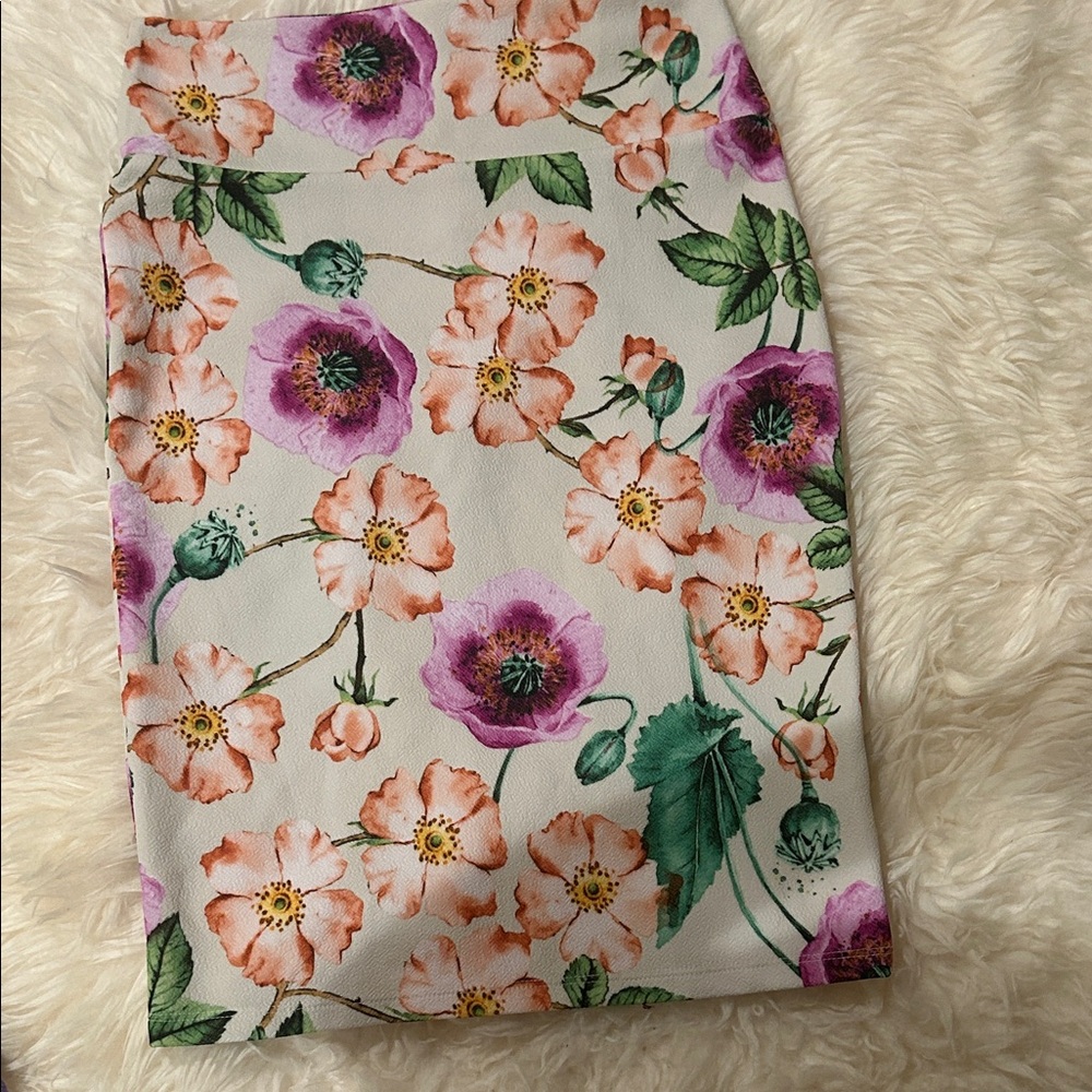 LuLaRoe Floral Pencil Skirt in White with Pink & Purple Blooms